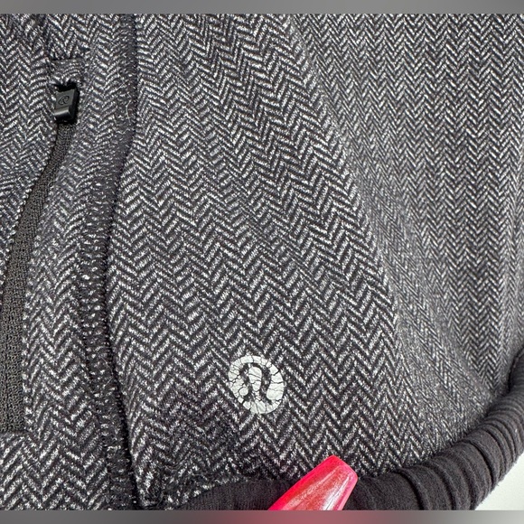 Lululemon Think Fast Pullover Hoodie - Picture 8 of 16